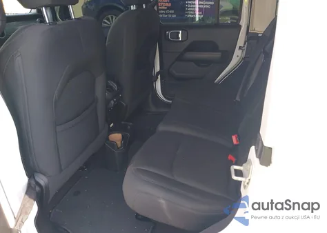 2020 Jeep Wrangler Unlimited Sahara z USA, uszkodzony, nr VIN 1C4HJXEN2LW109428